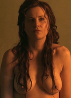Lucy Lawless nackt