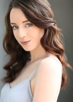 Kacey Rohl nackt