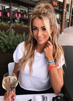 Olivia Attwood nackt