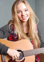 Taylor Hickson nackt