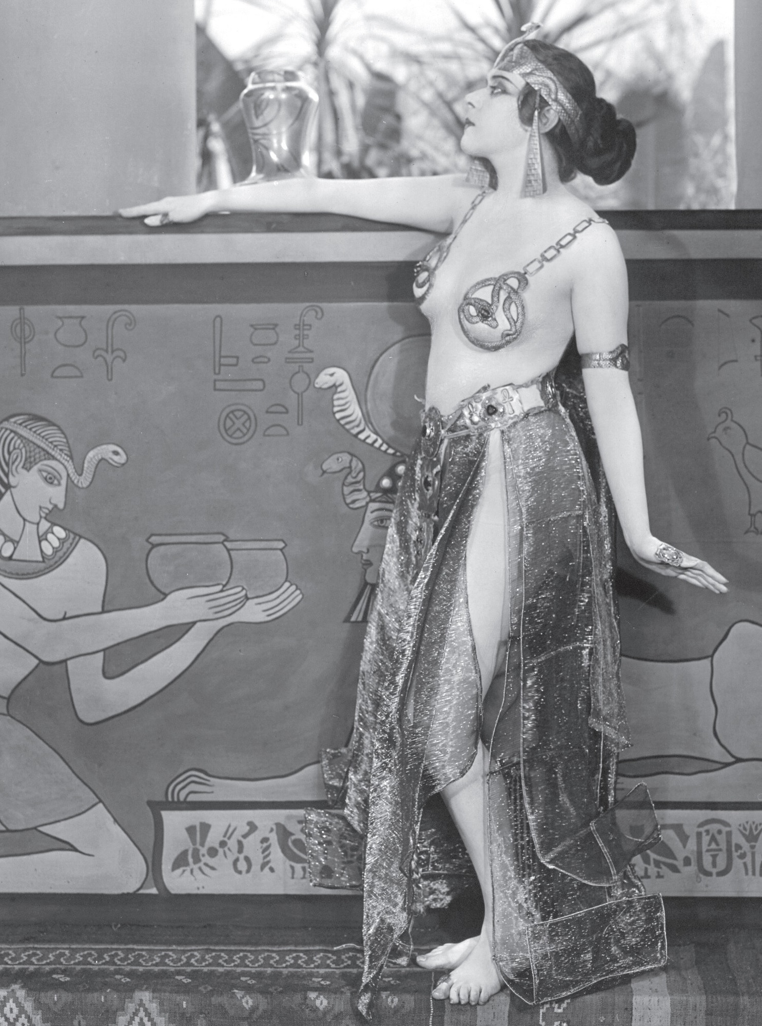 Nackte Theda Bara In Cleopatra