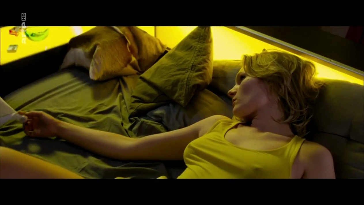 Nackte Rosalie Thomass In Taxi
