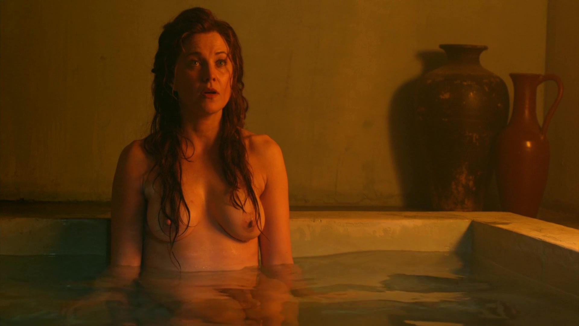Nackte Lucy Lawless In Spartacus Vengeance 