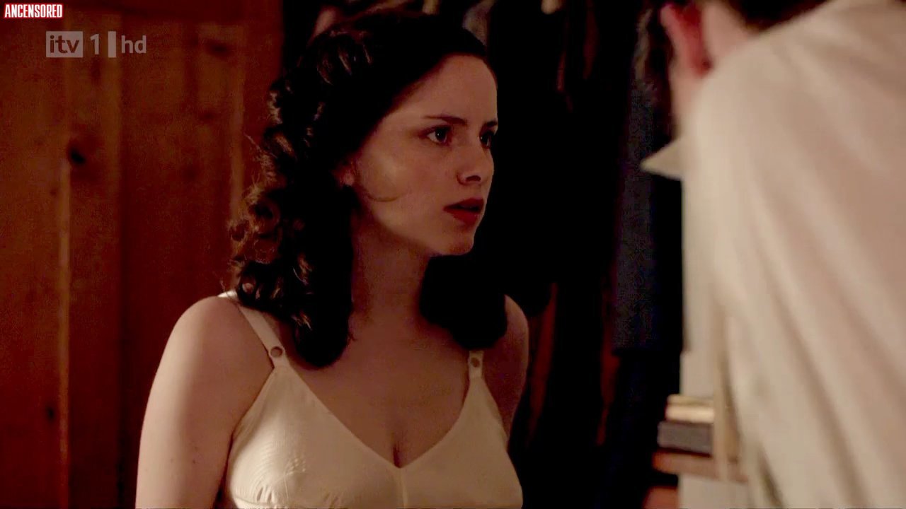 Nackte Sophie Rundle In The Bletchley Circle 