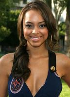 Amber Stevens nackt