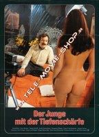 Der Junge mit der Tiefenschärfe (1977) Nacktszenen