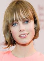 Edie Campbell nackt
