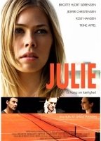 Julie 2011 film nackten szenen