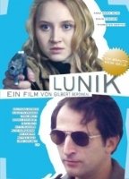 Lunik (2007) Nacktszenen