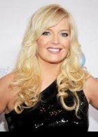 Melissa Peterman nackt