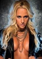 Michelle McCool nackt