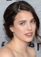 Margaret Qualley nackt