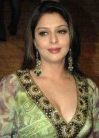 Nagma nackt