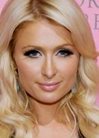 Paris Hilton nackt