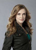 Sara Canning nackt