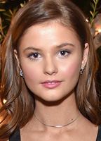 Stefanie Scott nackt