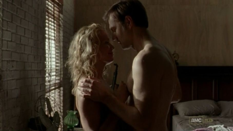 Laurie Holden nude pics.