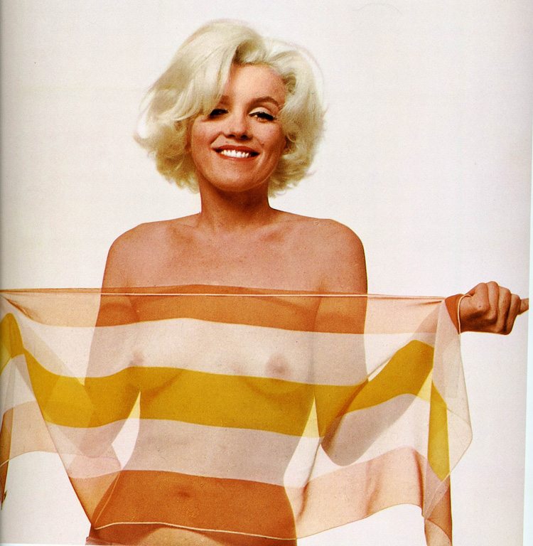 Naked Marilyn Monroe Added 07192016 By Bot