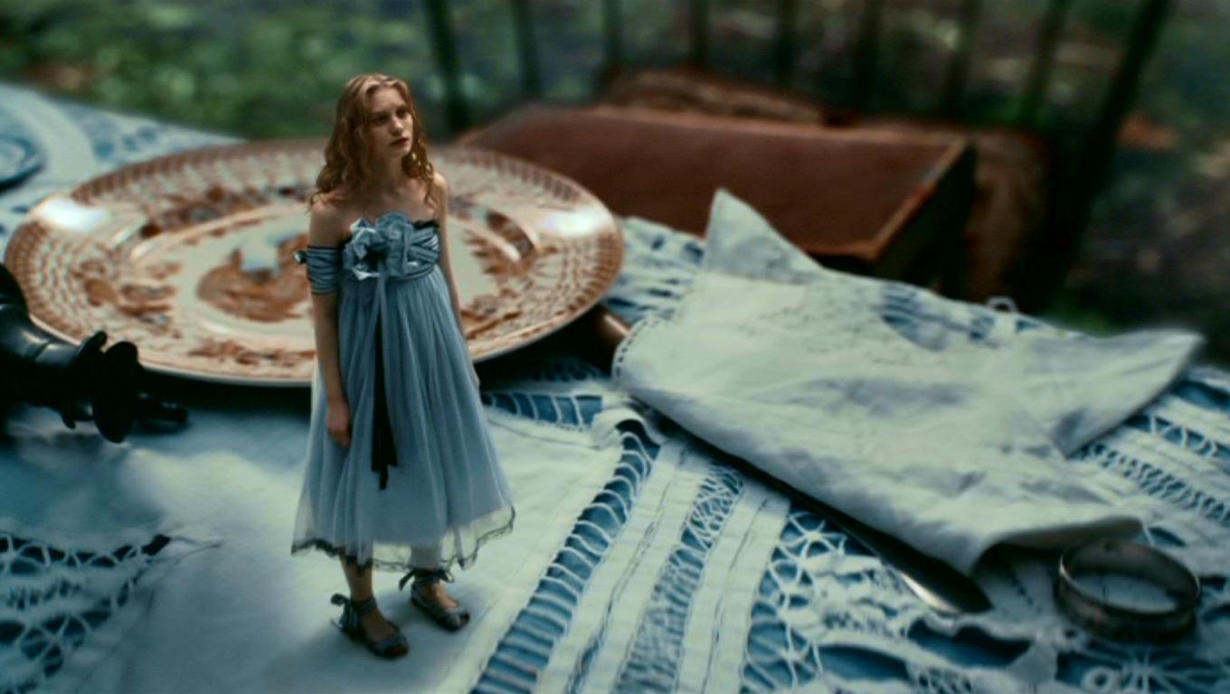 Nackte Mia Wasikowska In Alice In Wonderland 
