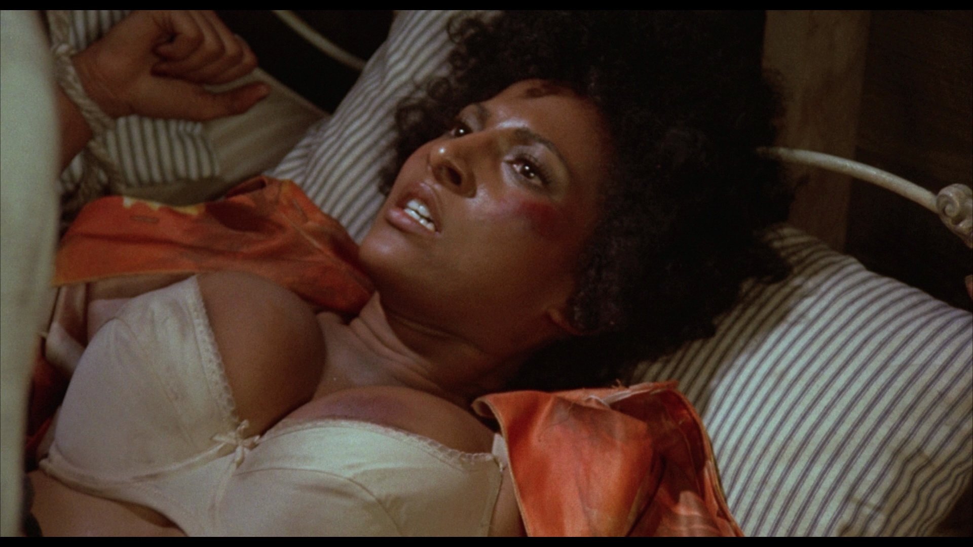 Nackte Pam Grier In Foxy Brown 