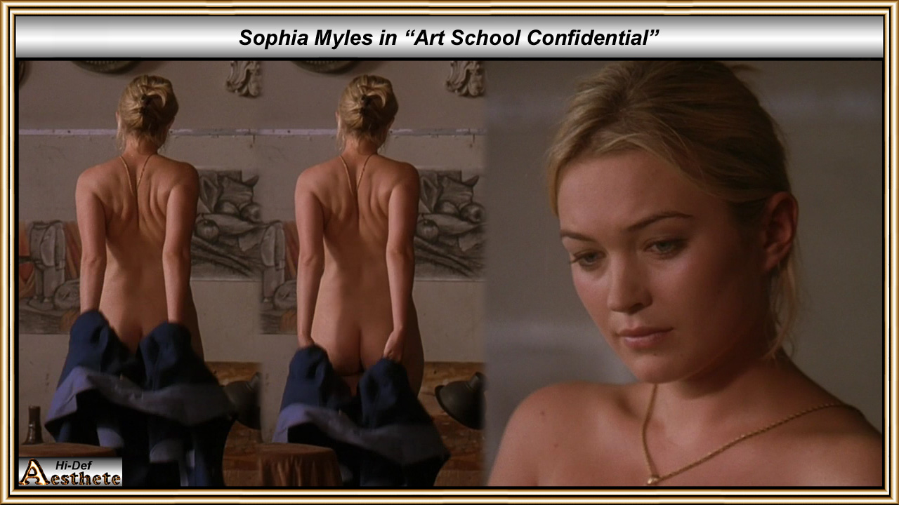 Sophia Myles nude pics.