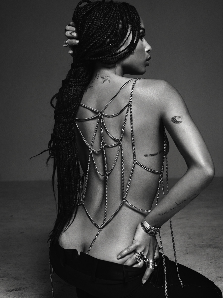 Naked Zoe Kravitz Added 07192016 By Bot 