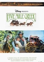 Five Mile Creek 1983 - 1985 film nackten szenen