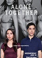 Alone Together (2018-heute) Nacktszenen