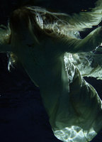 Engel unter Wasser (2015) Nacktszenen