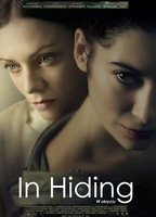 In Hiding (2013) Nacktszenen
