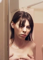 Love Alexi 2016 film nackten szenen