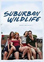 Suburban Wildlife (2019) Nacktszenen