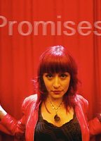 The Band Famous: Promises  (2016) Nacktszenen