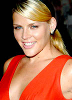 Busy Philipps nackt