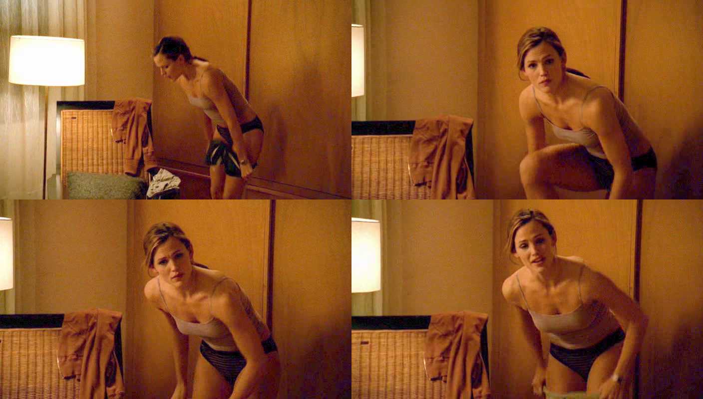 Jennifer Garner nude pics.
