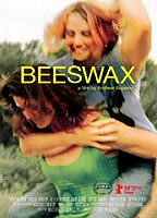 Beeswax (2009) Nacktszenen